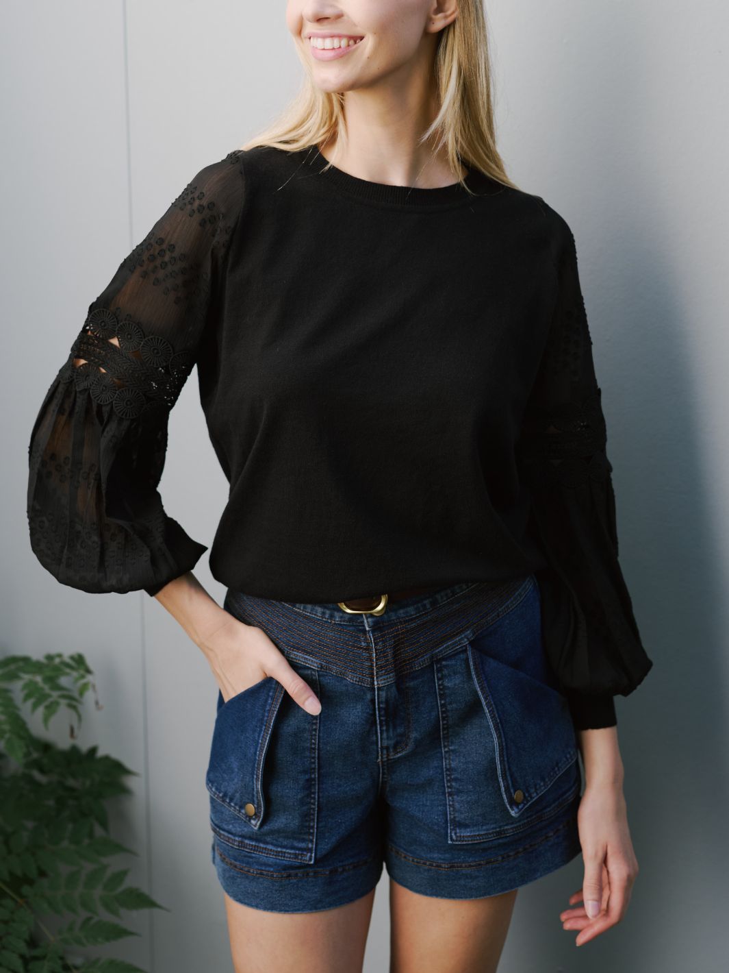 STATEMENT SLEEVE KNIT - Image 3